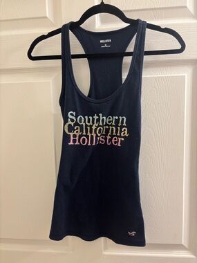 Hollister navy graphic tank M